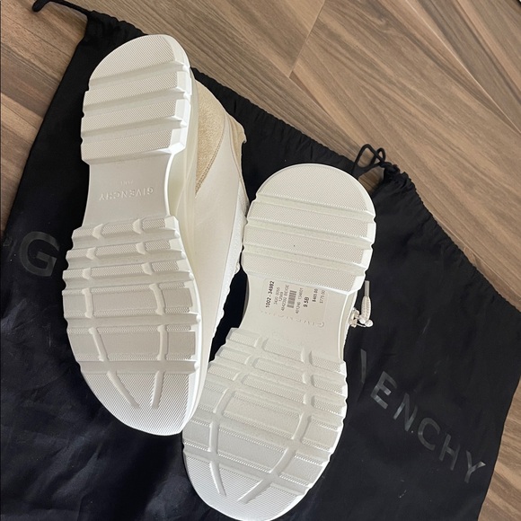 Givenchy Women’s Spectre Zip Sneaker 9.5 NWT - Picture 7 of 13